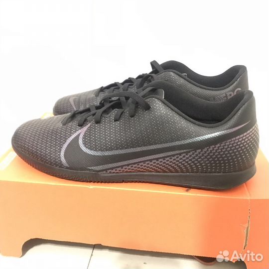 Бутсы футзалки Nike 42