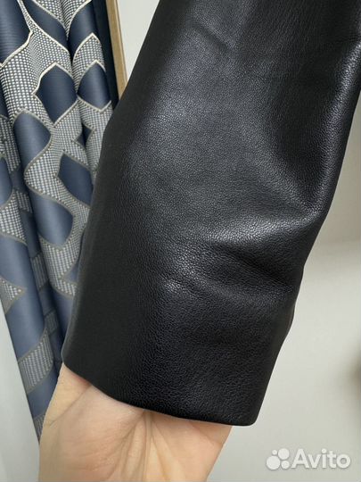 Кожаная куртка косуха mohito