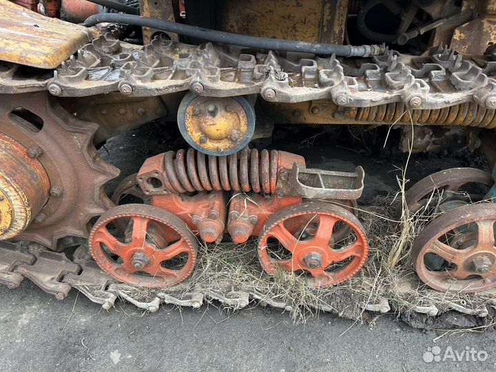 Продаю трактор Т-150 гусеничный по запчастям