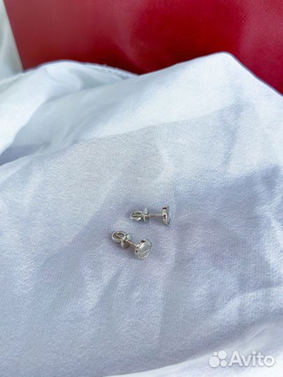 Золотые серьги cartier