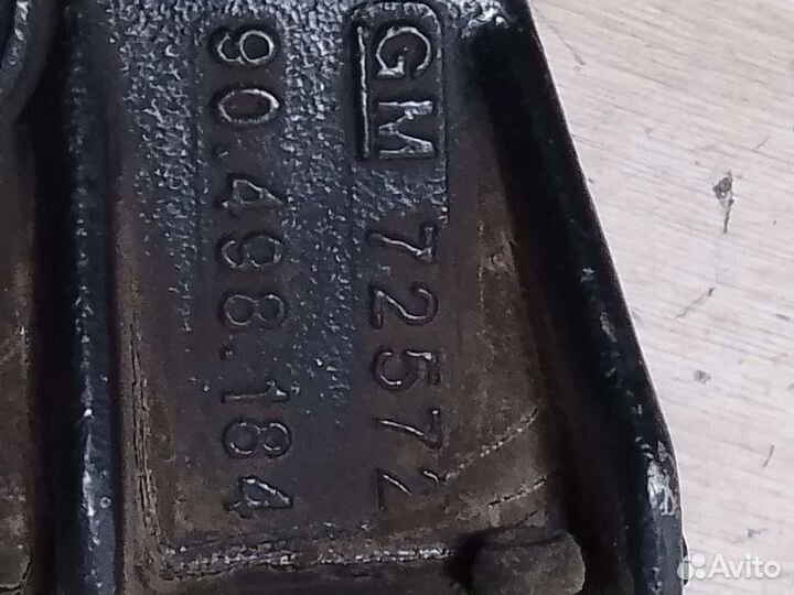 Кронштейн двигателя Opel Vectra B