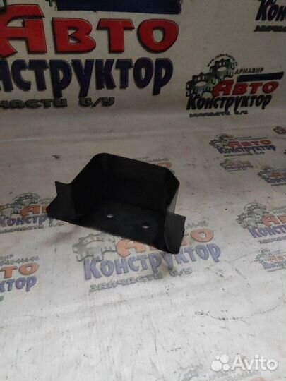 Накладка лонжерона оконцовка передняя правая