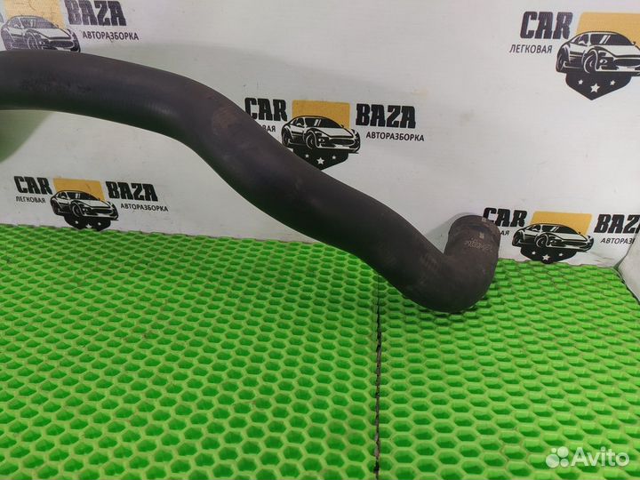 Патрубок радиатора Volvo XC90