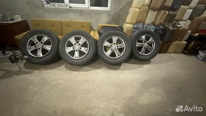 Подам колеса на Land Cruiser 100-200