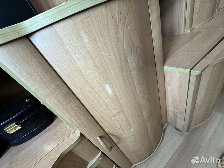 Стенка и комод в гостинную спальню