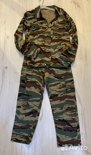 Военная форма и кепка Авангард