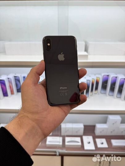 iPhone Xs, 64 ГБ
