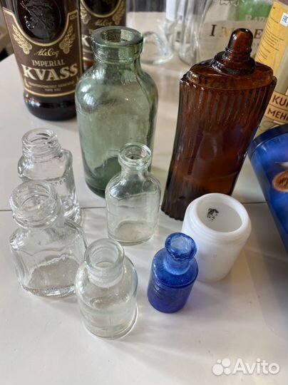 Бутылка стеклянная, аптечные пузырьки, банки