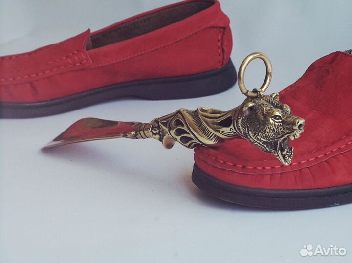 Ложка для обуви бронза