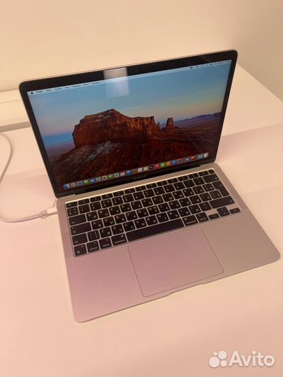 Apple macbook air M1 8gb 256