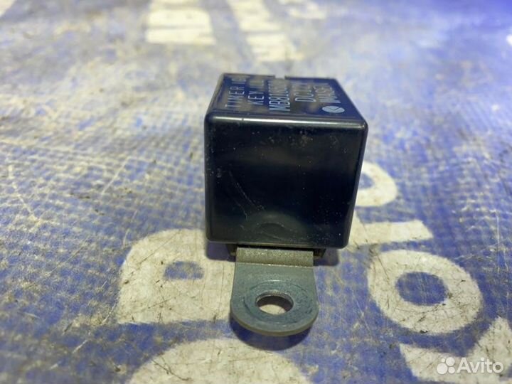 Реле Mitsubishi Pajero 2 внедорожник 1998