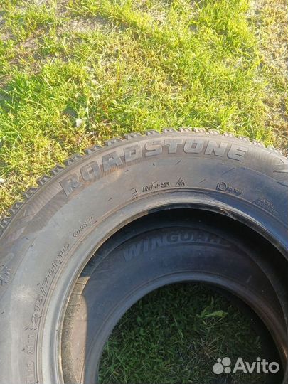 Roadstone Winguard WinSpike 215/70 R15