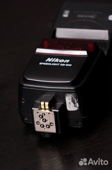 Фотовспышка Nikon Speedlight SB-600 бу