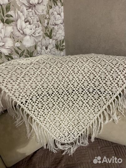 Шаль вязаная