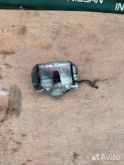 Суппорт тормозной передний правый Kia Xceed 1 G4LD