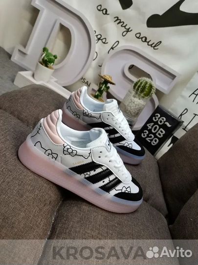 Adidas Samba 2.0 x Hello Kitty