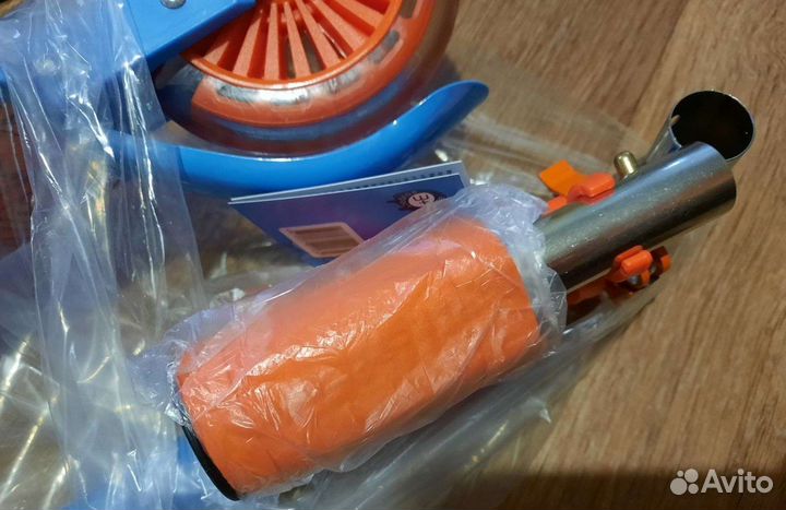 Новый складной самокат со светящимися колесами