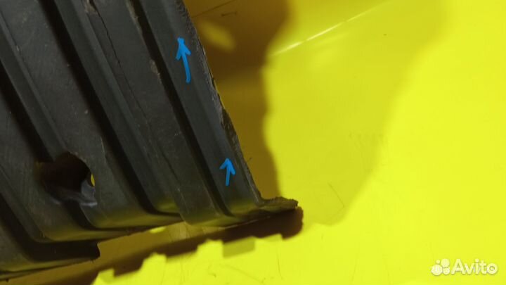 Крышка двигателя декоративная Mitsubishi Galant 8