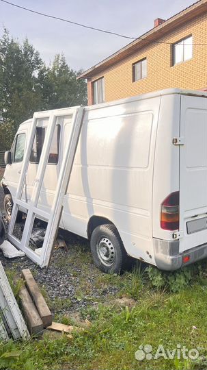 Mercedes-Benz Sprinter 2.2 МТ, 2002, битый, 500 000 км