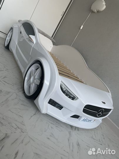 Детская кровать машина с матрасом