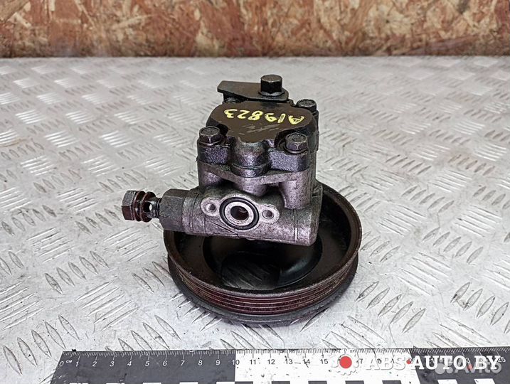 Насос гидроусилителя руля Kia Clarus рест. 1999