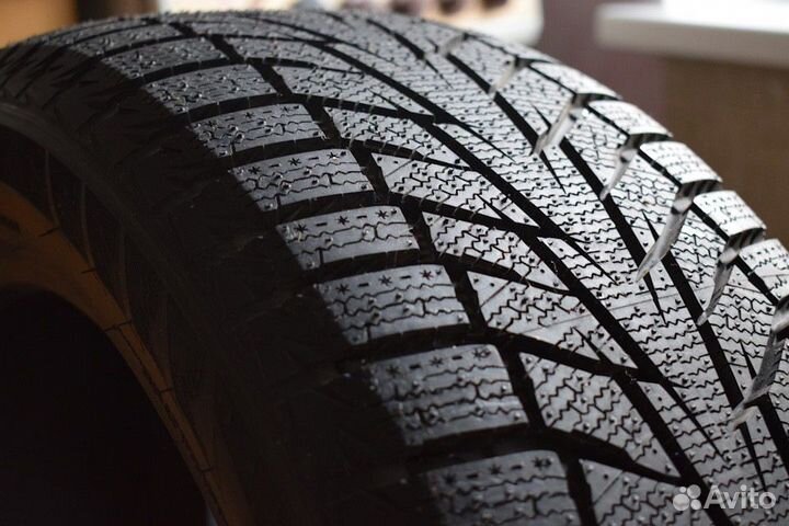 Hankook Winter I'Cept iZ 2 W616 185/70 R14