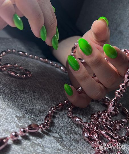 Маникюр, покрытие гель-лаком, наращивание