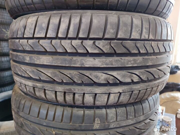 Bridgestone Potenza RE050A 215/40 R17