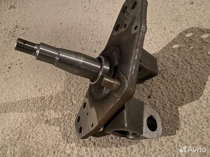 Кулак поворотный правый паз Вектор Next