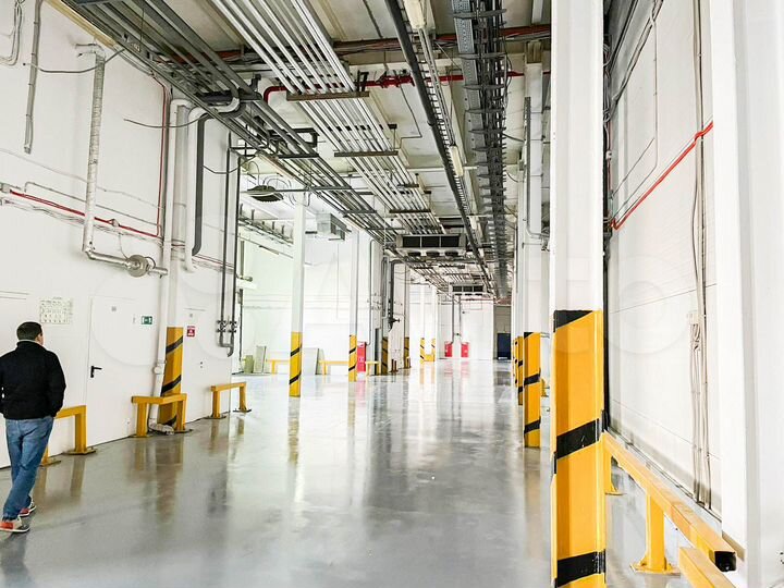 Склад/производство 1800 м2 + офис 200 м2