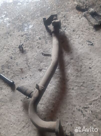 Трубка охлаждения на Nissan Primera P 11,Primera