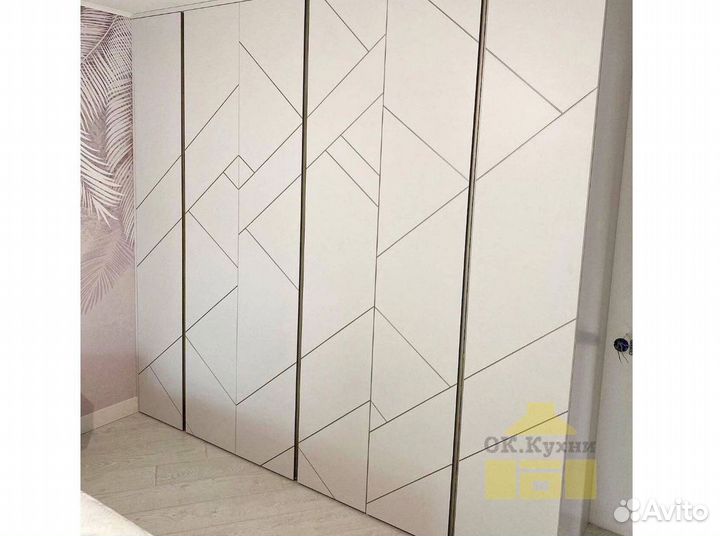 Шкаф двухстворчатый