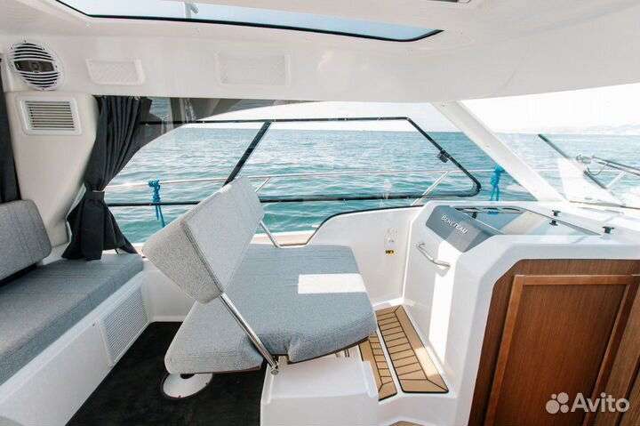 Катер Beneteau Antares 9, 2019