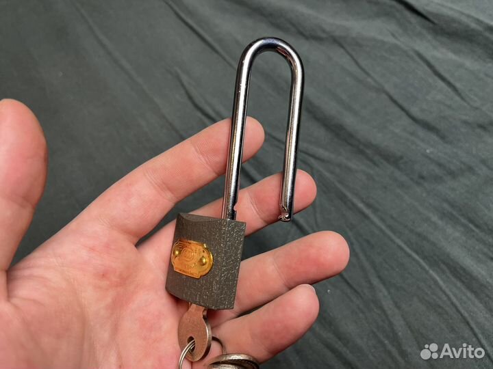 Замок навесной новый