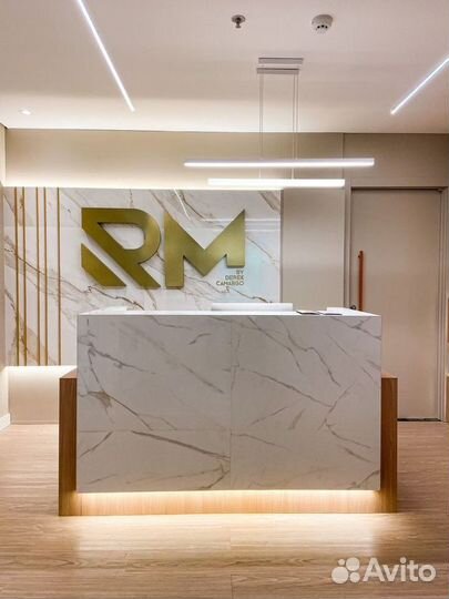 Ресепшн стойка, изготовление на заказ