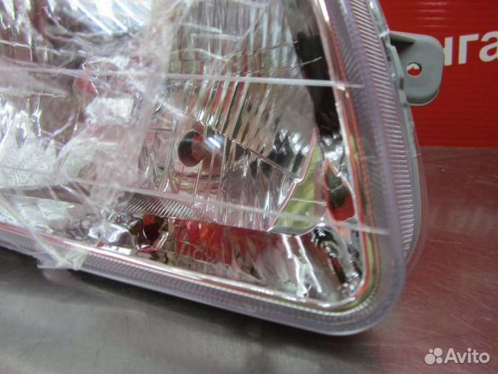 Фара правая Hyundai Accent LC 99-12