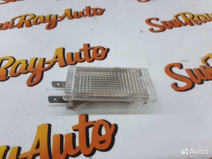 Фонарь освещения багажника Chevrolet Aveo T200