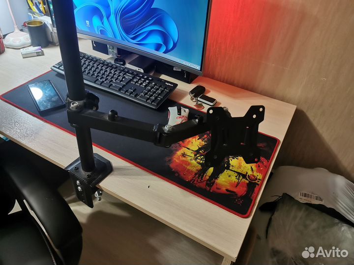 Крепление/Кронштейн vesa