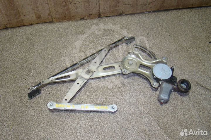 Стеклоподъемник передний правый Toyota RAV4 (XA30)