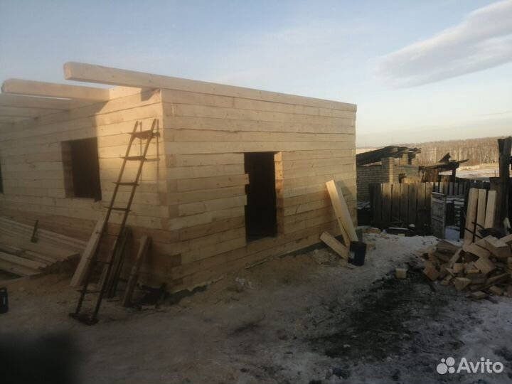 Бригада строителей