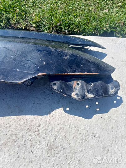 Toyota highlander крыло