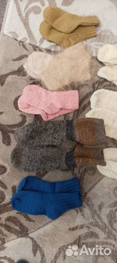 Шерстяные носки и жилетки