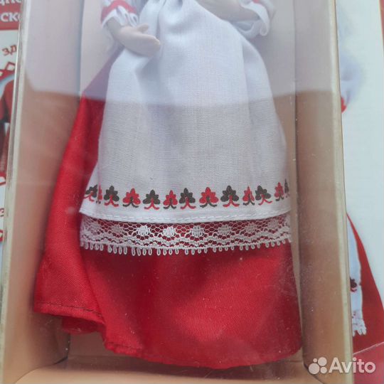 Кукла фарфоровая в костюме Пермской губернии