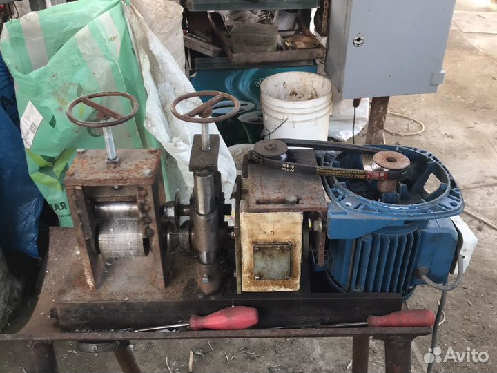 Устройство для разделки кабеля