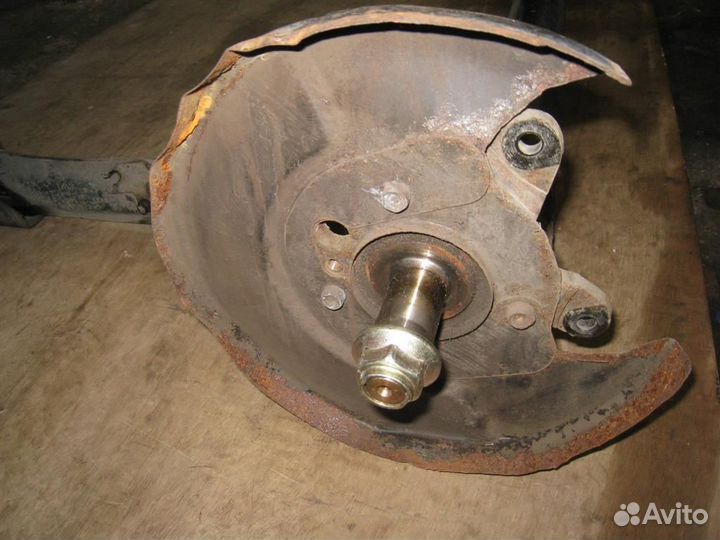 Балка задняя Nissan Almera Tino 2005