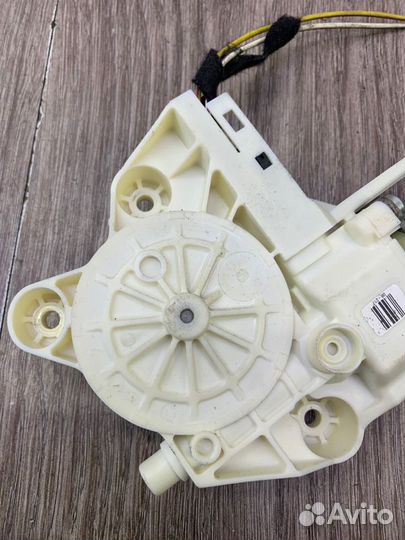 Мотор стеклоподъемника передний левый Ford Focus 2