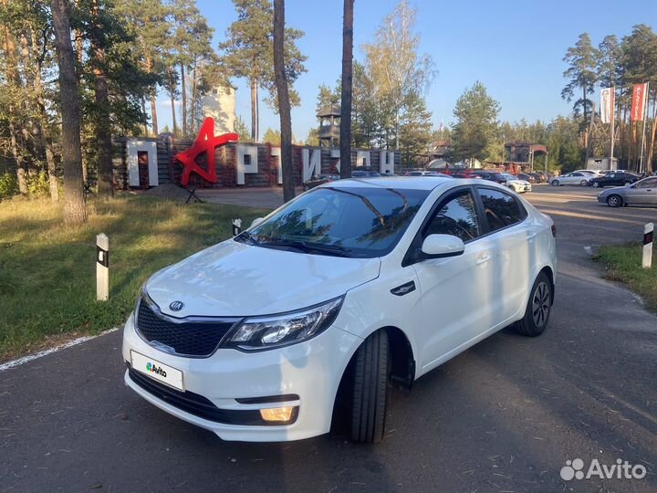 Kia Rio 1.6 AT, 2015, 121 000 км