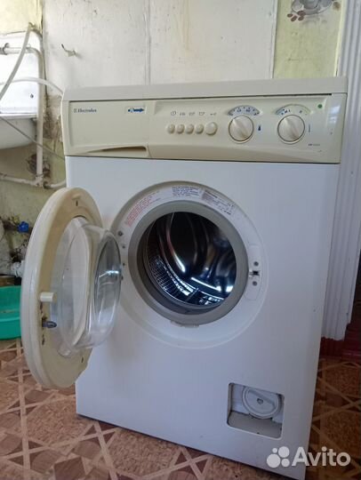 Стиральная машина автомат