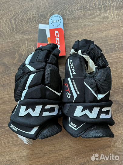 Краги хоккейные