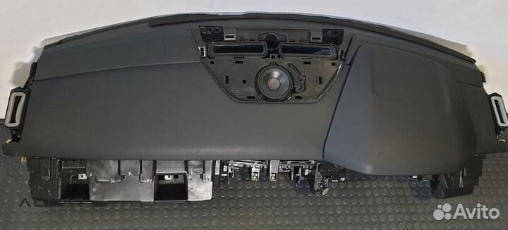 Панель передняя салона (торпедо) Land Rover